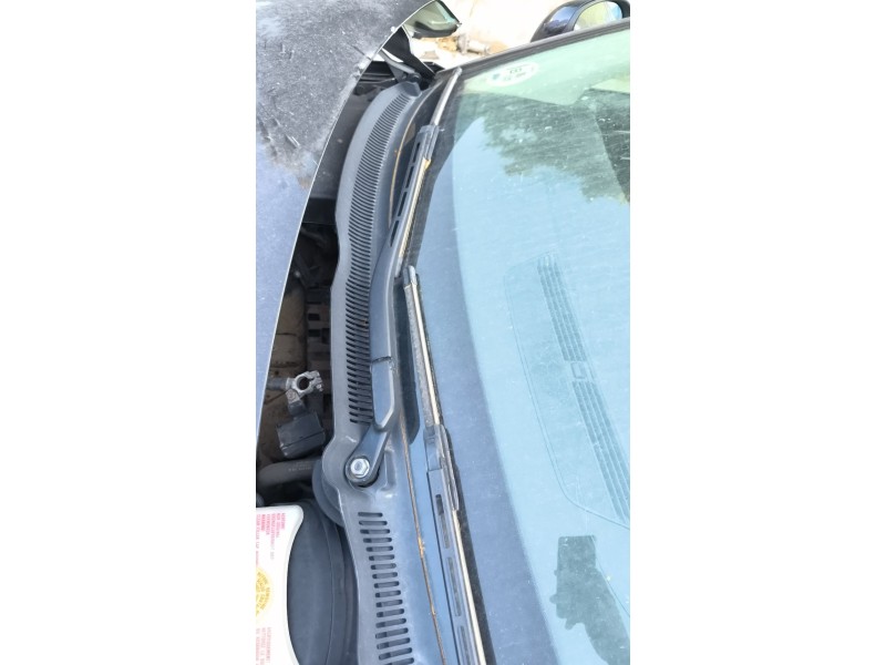 Recambio de brazo limpia delantero derecho para seat exeo (3r2) 2.0 tdi referencia OEM IAM 8E1955408C  