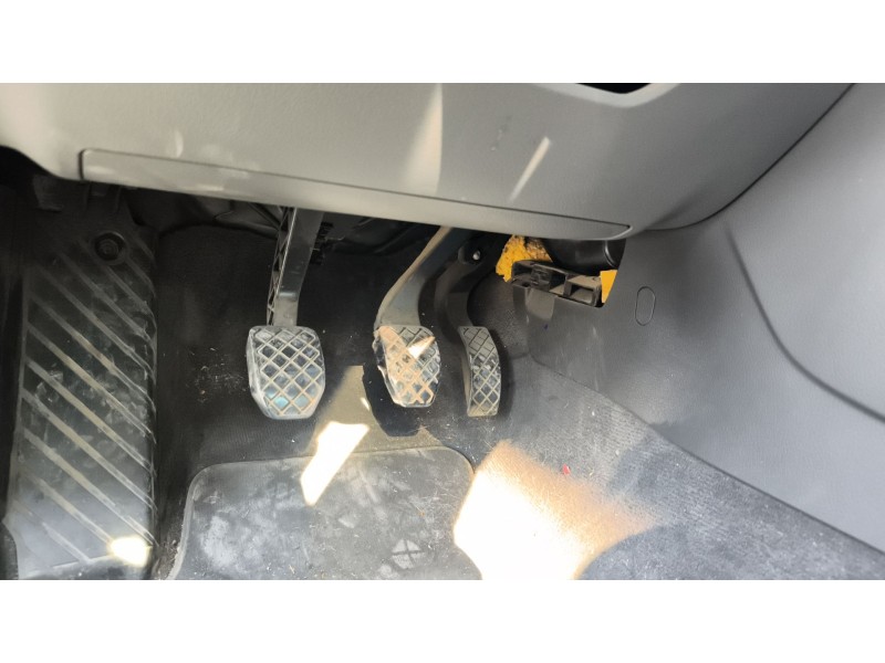 Recambio de pedal embrague para seat exeo (3r2) 2.0 tdi referencia OEM IAM 8E1721316  