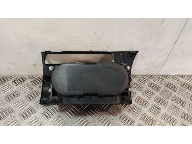 Recambio de moldura para mazda 3 lim. (bl) referencia OEM IAM BBP364361  