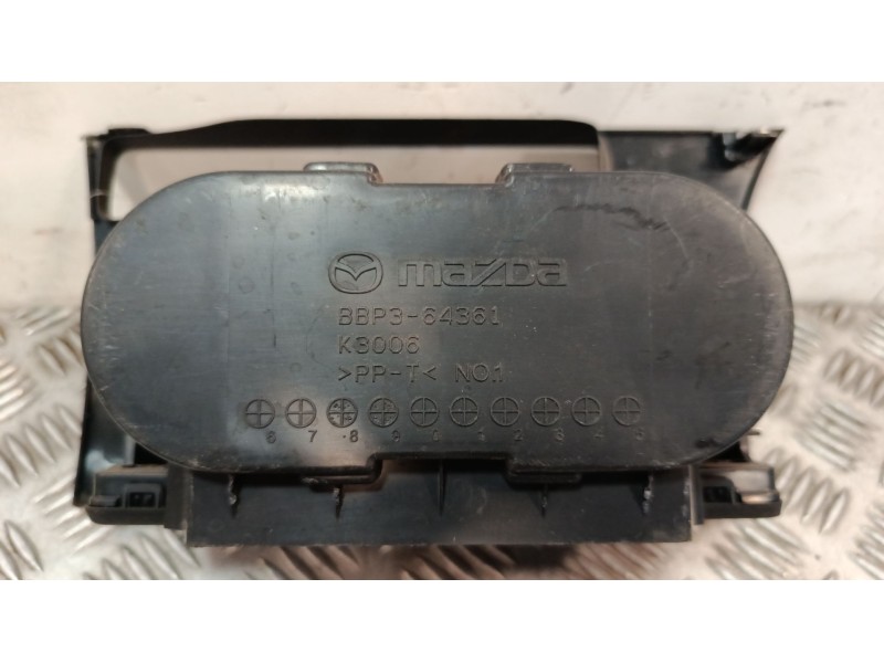 Recambio de moldura para mazda 3 lim. (bl) referencia OEM IAM BBP364361  