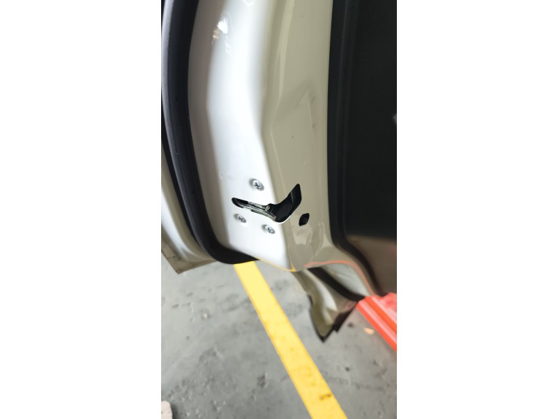 Recambio de cerradura puerta trasera izquierda para nissan qashqai ii (j11, j11_) 1.7 dci referencia OEM IAM 825014EA2A  