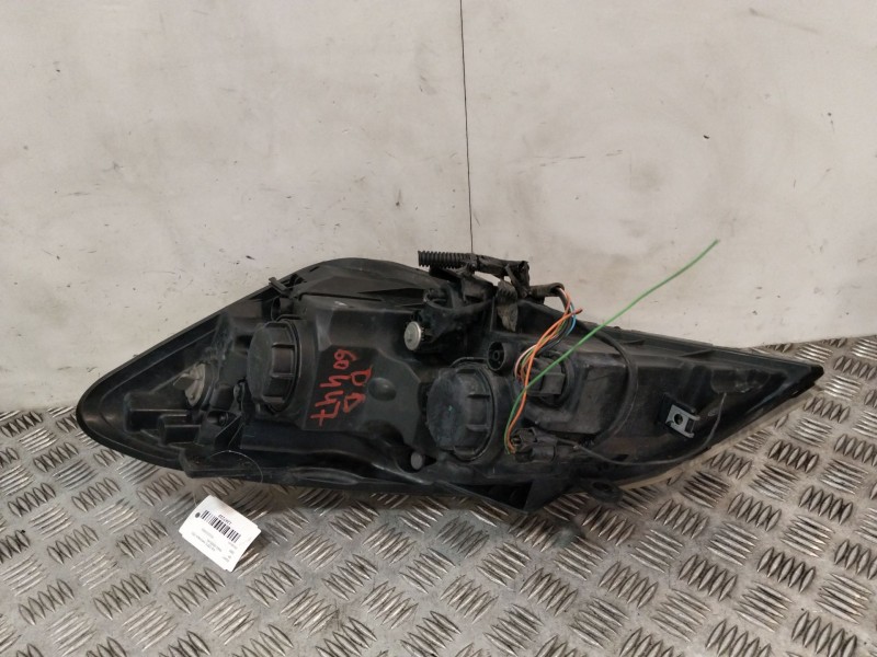Recambio de faro derecho para kia cee´d hatchback (ed) 1.4 referencia OEM IAM 921021H000  