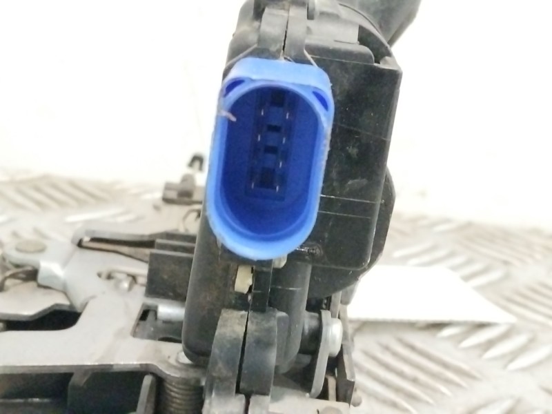 Recambio de cerradura puerta delantera derecha para skoda fabia (5j2 ) referencia OEM IAM 3B1837016CE  
