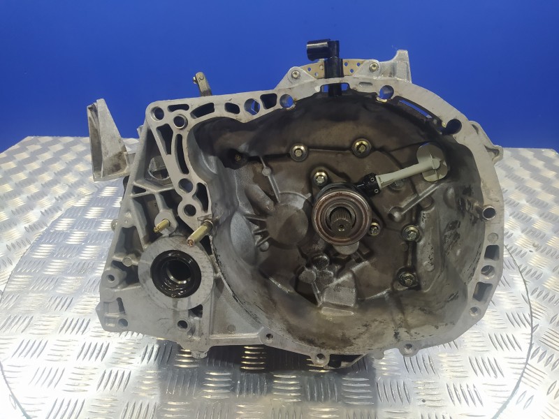 Recambio de despiece caja cambios para renault megane ii berlina 5p 1.6 16v referencia OEM IAM JH3142  
