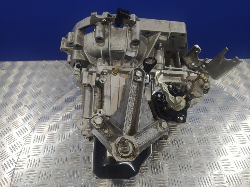 Recambio de despiece caja cambios para renault megane ii berlina 5p 1.6 16v referencia OEM IAM JH3142  