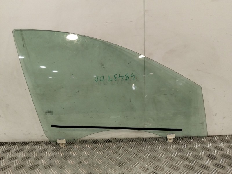 Recambio de luna delantera derecha para renault megane iii berlina 5 p referencia OEM IAM E943R000479  