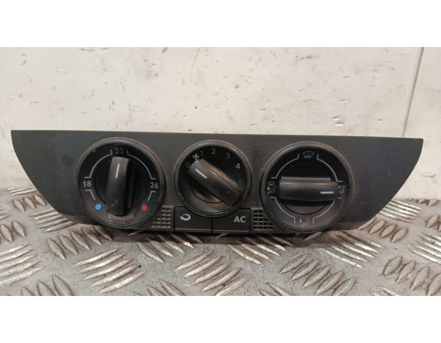 Recambio de mando calefaccion / aire acondicionado para volkswagen polo iv (9n_, 9a_) 1.4 tdi referencia OEM IAM 6Q0820045E  
