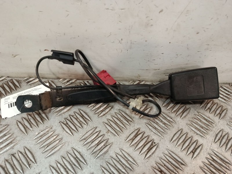 Recambio de enganche cinturon delantero izquierdo para skoda roomster (5j7) 1.9 tdi referencia OEM IAM 5J0858471  