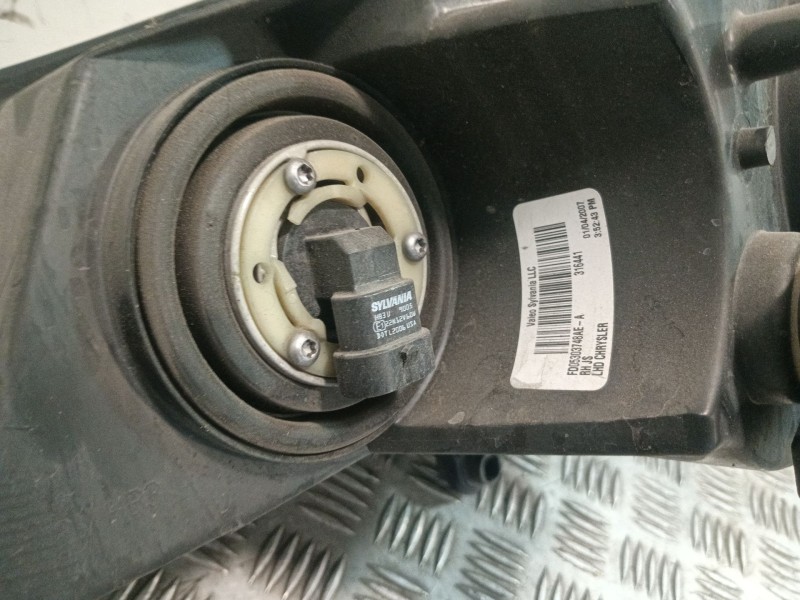 Recambio de faro derecho para chrysler sebring (js) 2.0 crd referencia OEM IAM 05303748AE  
