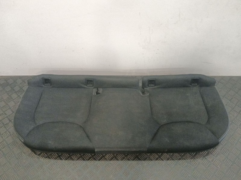 Recambio de asientos traseros para renault clio iv (bh_) 1.5 dci 75 referencia OEM IAM 883057789R 883057966R 