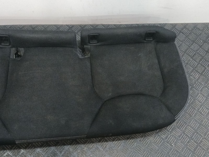 Recambio de asientos traseros para renault clio iv (bh_) 1.5 dci 75 referencia OEM IAM 883057789R 883057966R 