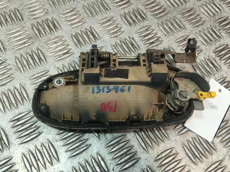 Recambio de maneta exterior delantera derecha para hyundai matrix (fc) 1.6 referencia OEM IAM 8266017000  