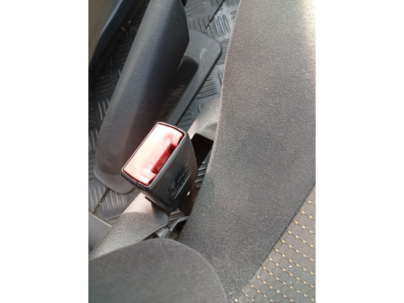 Recambio de enganche cinturon delantero derecho para seat alhambra (7v8, 7v9) 1.9 tdi referencia OEM IAM 7M3857877  