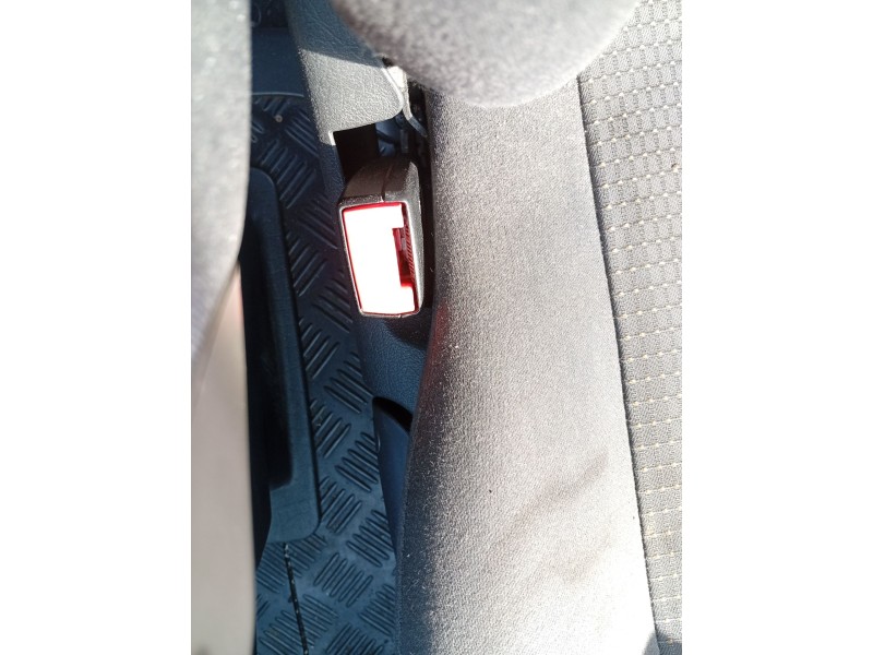Recambio de enganche cinturon delantero izquierdo para seat alhambra (7v8, 7v9) 1.9 tdi referencia OEM IAM 7M3857877  