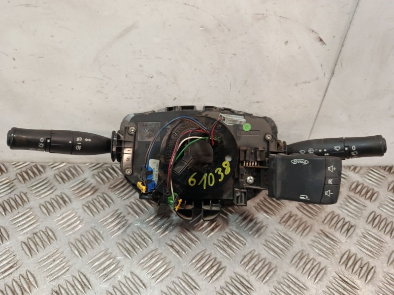 Recambio de mando multifuncion para renault megane ii coupé-cabriolet (em0/1_) 1.6 16v referencia OEM IAM 61835908  