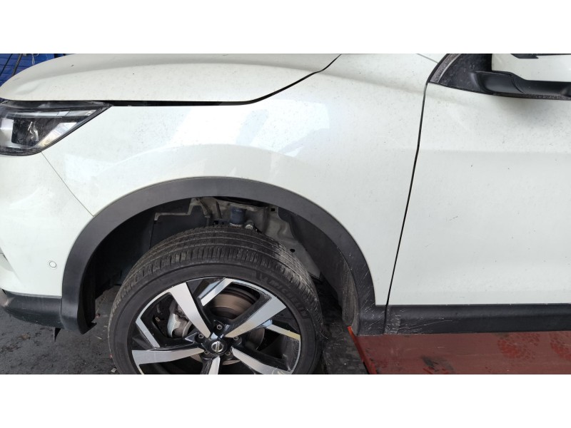 Recambio de aletin delantero izquierdo para nissan qashqai ii (j11, j11_) 1.7 dci referencia OEM IAM : 638114EA0A  