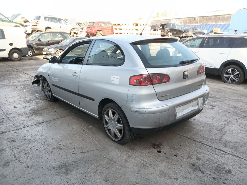 seat ibiza iii (6l1) del año 2003