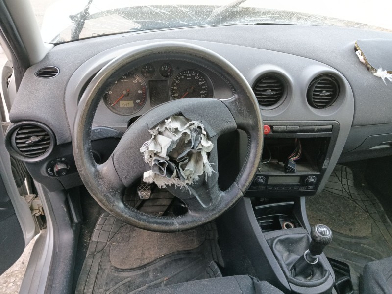 seat ibiza iii (6l1) del año 2003
