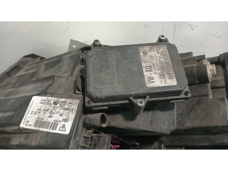 Recambio de faro derecho para skoda superb ii station wagon (3t5) 2.0 tdi 16v referencia OEM IAM 3T1941018  