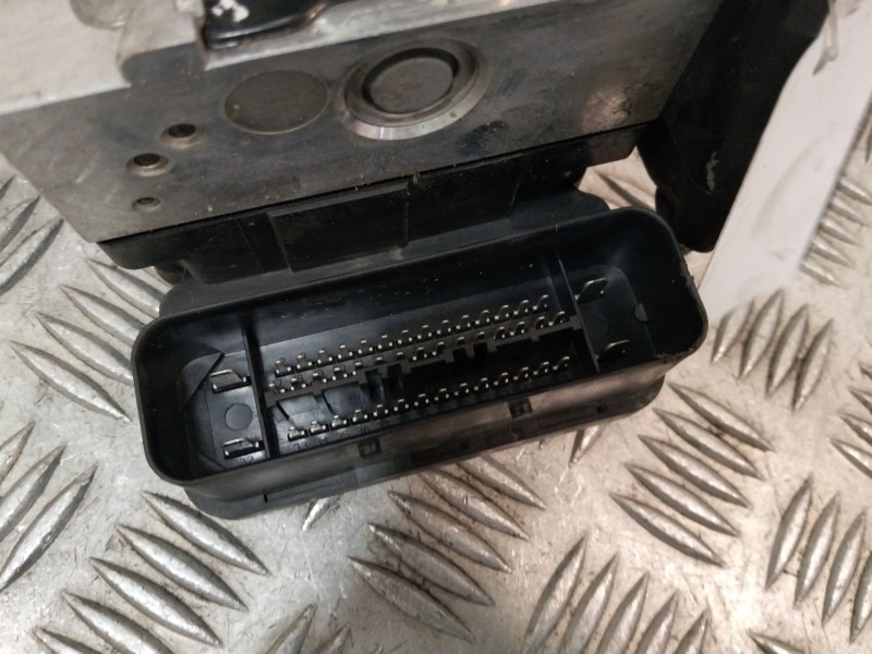 Recambio de abs para seat leon (1p1) 1.9 tdi referencia OEM IAM 1K0614517BD  