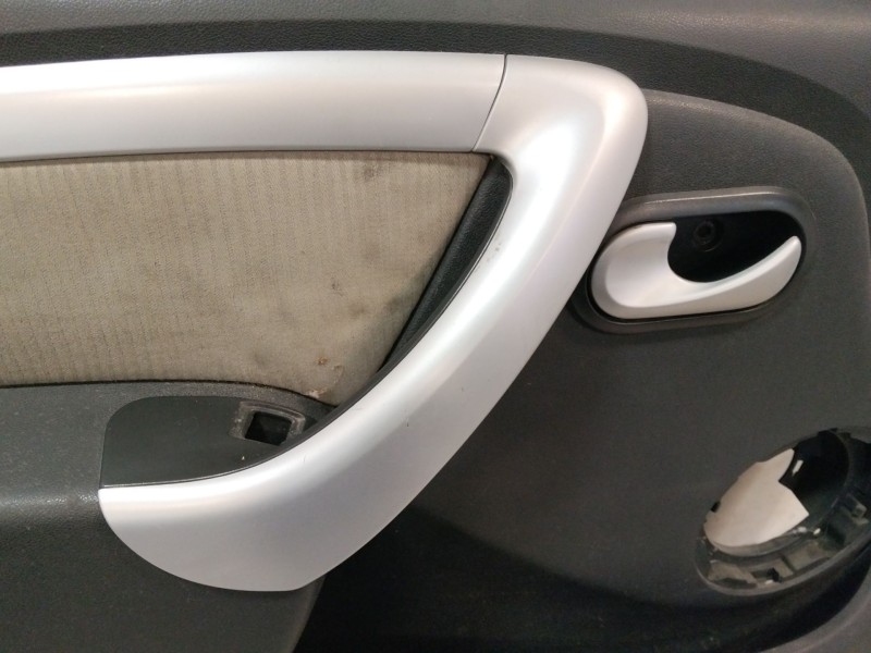 Recambio de guarnecido puerta delantera izquierda para dacia logan mcv (ks_) 1.5 dci (ks0w) referencia OEM IAM 8200735007  