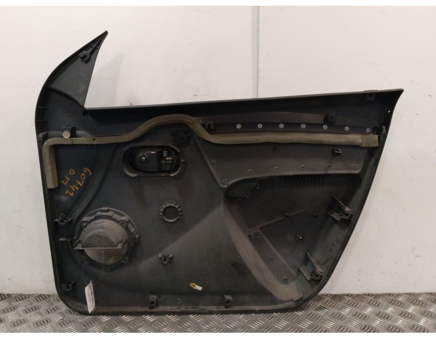 Recambio de guarnecido puerta delantera izquierda para dacia logan mcv (ks_) 1.5 dci (ks0w) referencia OEM IAM 8200735007  
