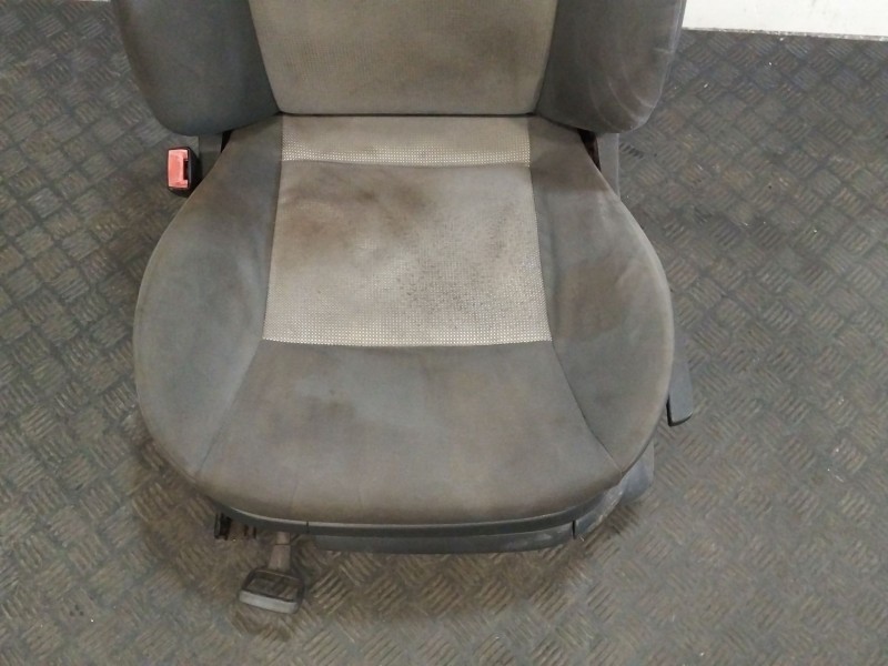 Recambio de asiento delantero izquierdo para seat cordoba (6l2) 1.9 tdi referencia OEM IAM 6Q4881105CJ  
