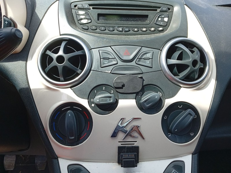 Recambio de mando climatizador para ford ka (ru8) 1.2 referencia OEM IAM 98618281  