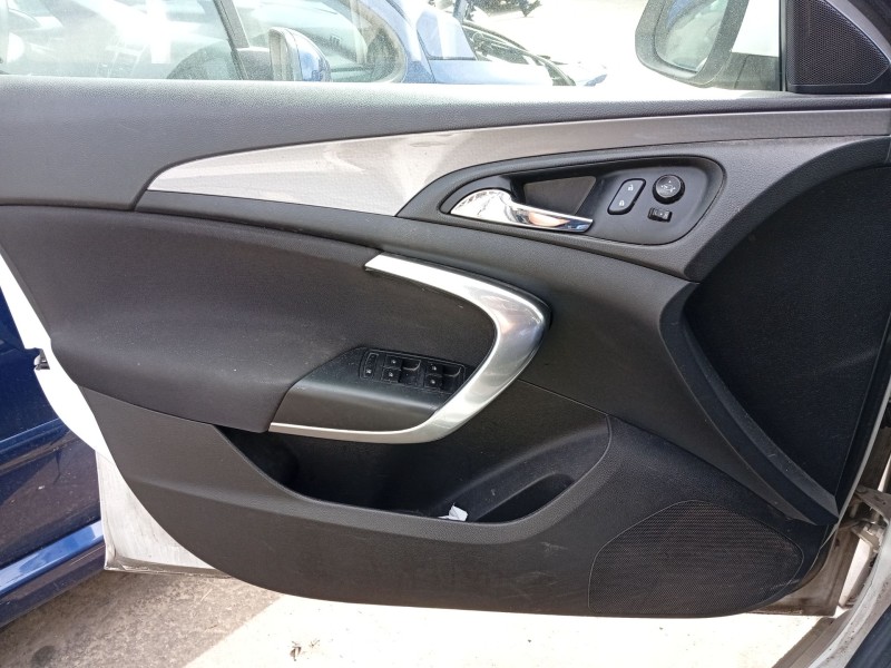 Recambio de guarnecido puerta delantera izquierda para opel insignia a (g09) 2.0 cdti (68) referencia OEM IAM 13277375  