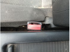 Recambio de enganche cinturon delantero derecho para opel insignia a (g09) 2.0 cdti (68) referencia OEM IAM 13327488  