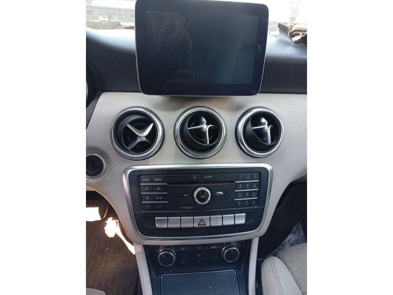 Recambio de mando climatizador para mercedes-benz clase a (w176) a 180 (176.042) referencia OEM IAM A2469000515  