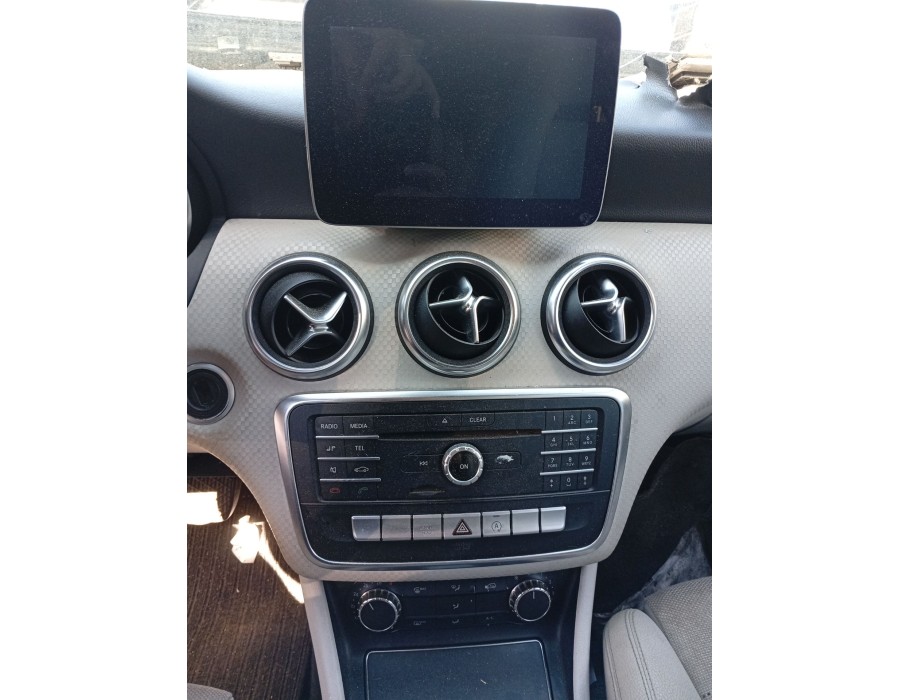 Recambio de mando climatizador para mercedes-benz clase a (w176) a 180 (176.042) referencia OEM IAM A2469000515  