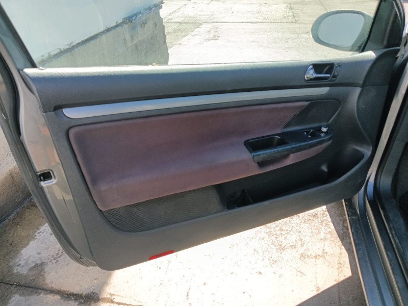 volkswagen golf v (1k1) del año 2005