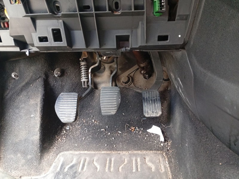 Recambio de pedal freno para peugeot partner furgoneta/monovolumen 1.6 hdi referencia OEM IAM 4501AA  