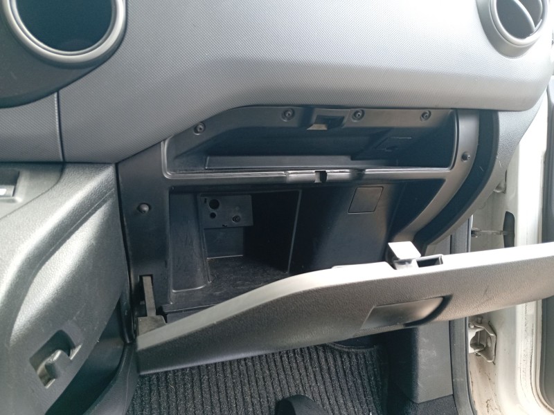 Recambio de guantera para peugeot partner furgoneta/monovolumen 1.6 hdi referencia OEM IAM 9680936177  