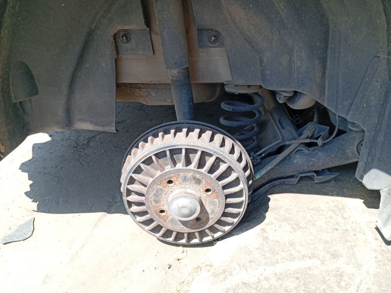 Recambio de mangueta trasera derecha para renault captur i (j5_, h5_) 1.5 dci 90 referencia OEM IAM 432007212R  