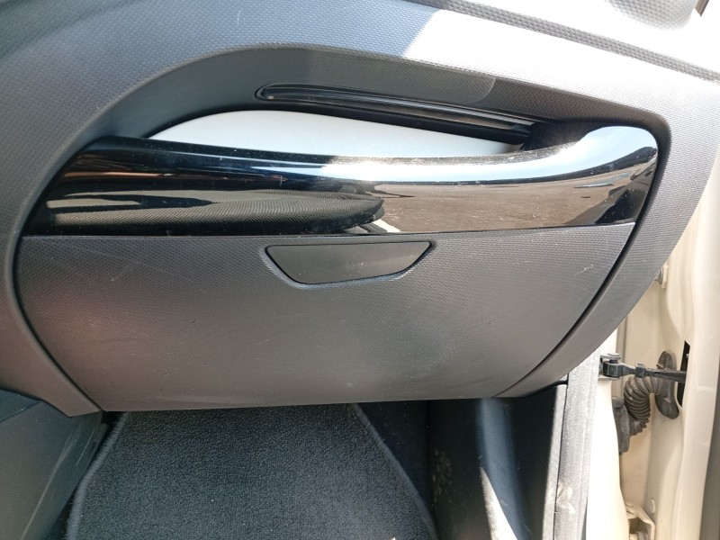 Recambio de guantera para renault captur i (j5_, h5_) 1.5 dci 90 referencia OEM IAM 685003033R  