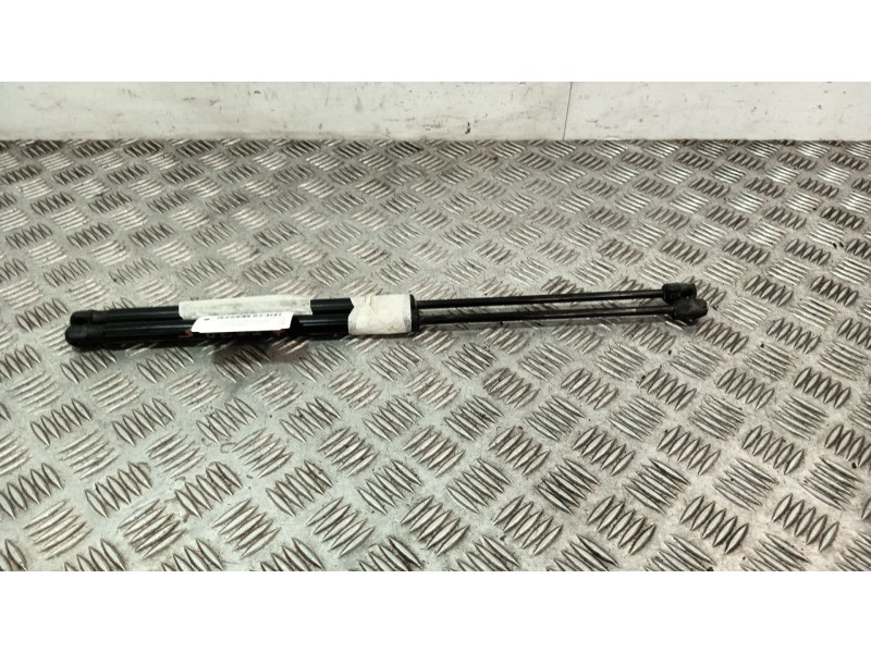Recambio de amortiguadores maletero / porton para ford ka+ referencia OEM IAM G1B5A406A10AB  
