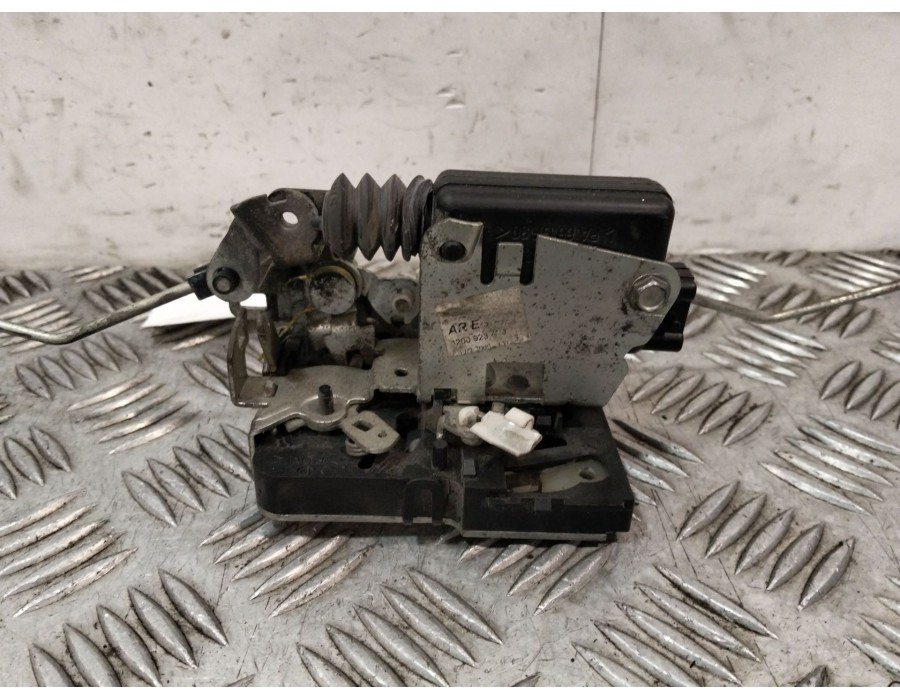 Recambio de cerradura puerta trasera derecha para dacia logan mcv (ks_) 1.5 dci (ks0w) referencia OEM IAM 6001547508  