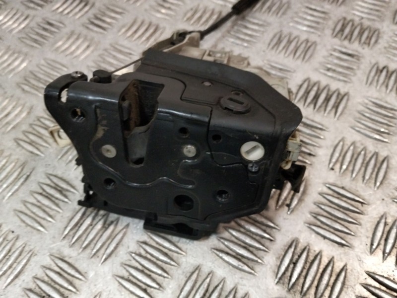 Recambio de cerradura puerta trasera derecha para seat altea xl (5p5, 5p8) 1.6 tdi referencia OEM IAM 7L0839016D  