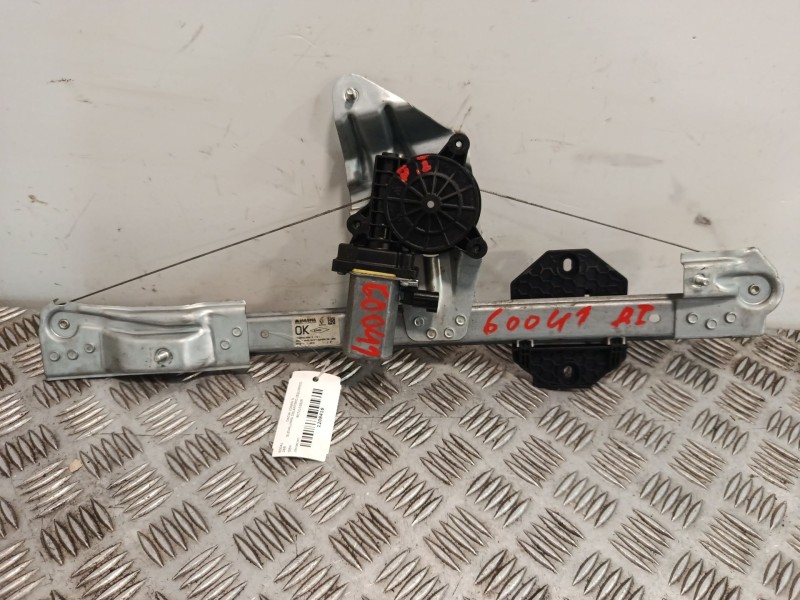 Recambio de elevalunas delantero izquierdo para dacia logan ii tce 90 referencia OEM IAM 807213282R  