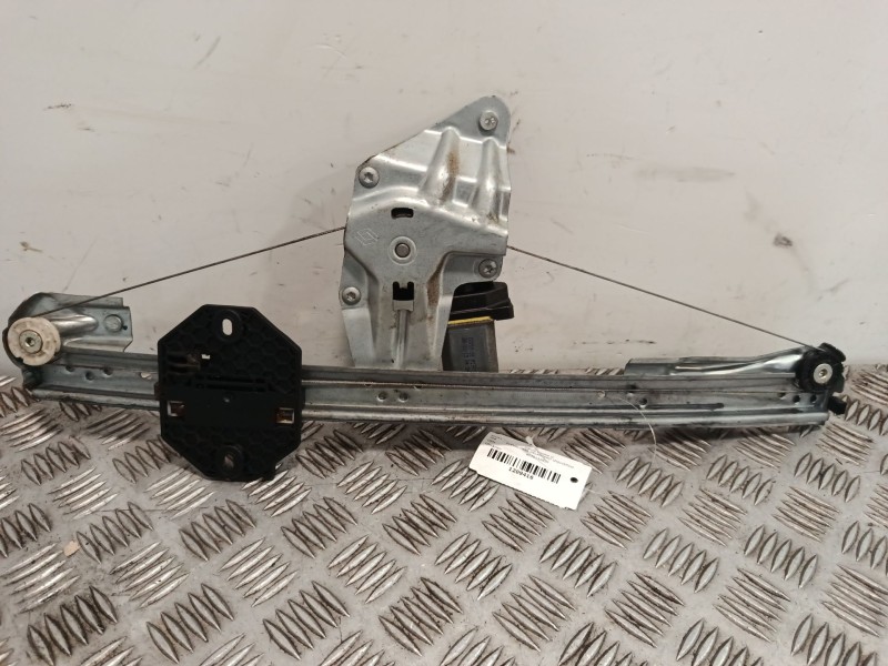 Recambio de elevalunas delantero izquierdo para dacia logan ii tce 90 referencia OEM IAM 807213282R  
