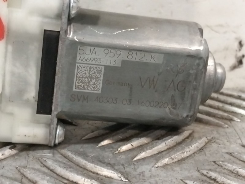 Recambio de motor elevalunas delantero derecho para skoda fabia iii (nj3) 1.4 tdi referencia OEM IAM 5JA959812K  