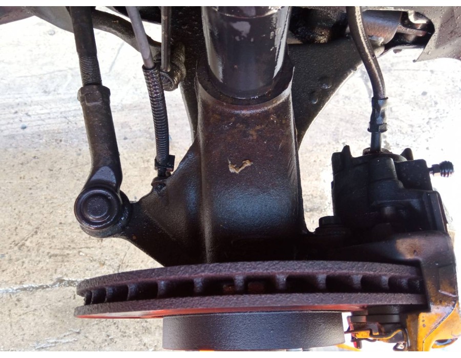 Recambio de mangueta delantera derecha para ford cougar (mc) 2.5 v6 24v cat referencia OEM IAM F6W6A  