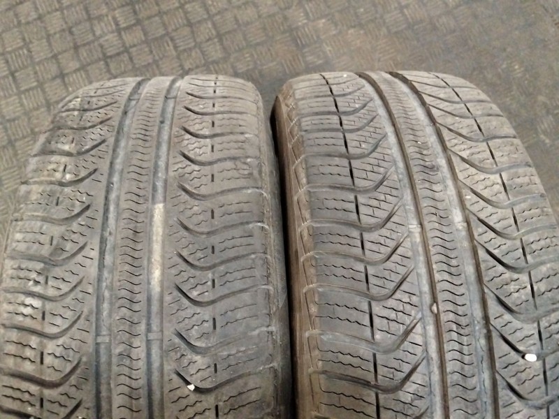 Recambio de neumatico pareja para neumatico neumatico ocasion referencia OEM IAM 205/55/R16 91V PIRELLI CINTURAUTO PLUS 