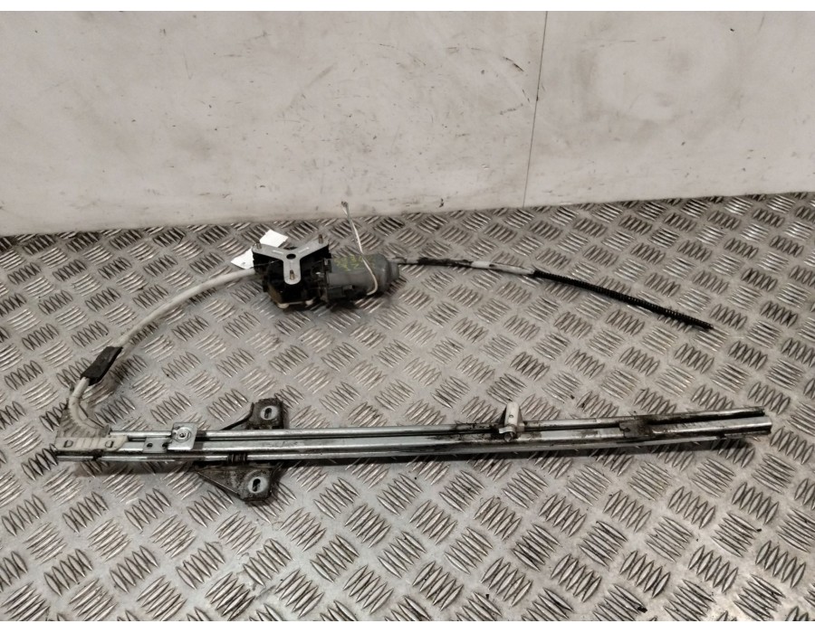 Recambio de elevalunas delantero izquierdo para renault master ii furgoneta (fd) 1.9 dci 80 referencia OEM IAM 7700351294  