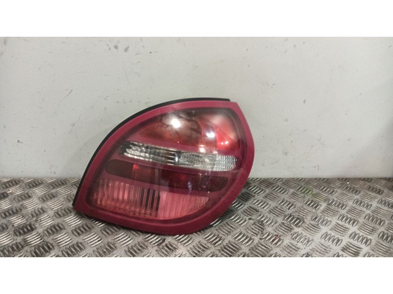 Recambio de piloto trasero derecho para nissan almera ii (n16) 1.5 referencia OEM IAM 26555BN011  