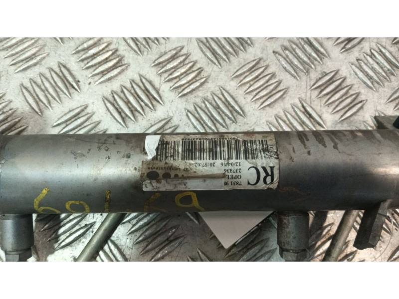 Recambio de cremallera direccion para opel zafira / zafira family b (a05) 1.9 cdti (m75) referencia OEM IAM 7831985142  
