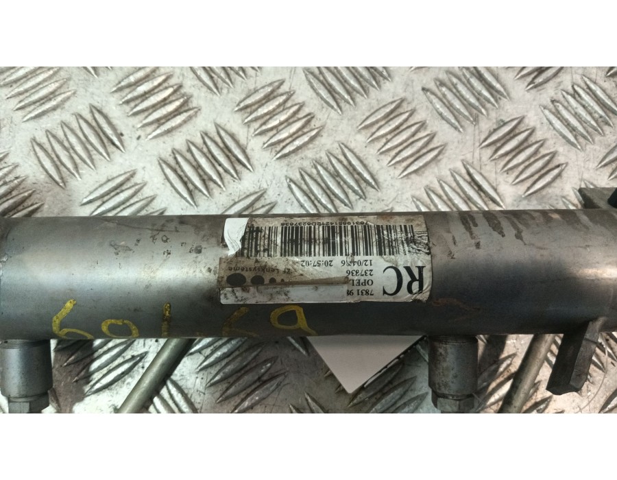 Recambio de cremallera direccion para opel zafira / zafira family b (a05) 1.9 cdti (m75) referencia OEM IAM 7831985142  
