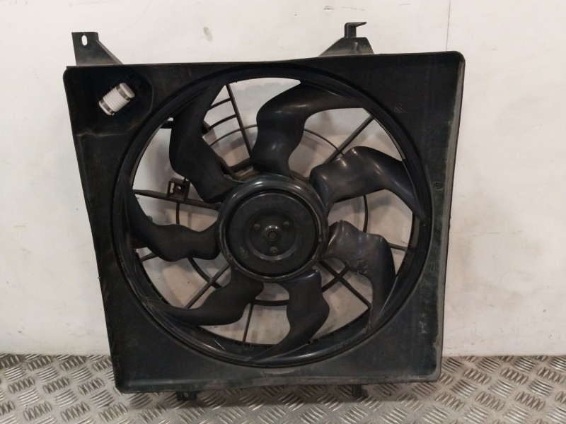 Recambio de electroventilador para hyundai ix35 (lm, el, elh) 1.7 crdi referencia OEM IAM 253802Y000  